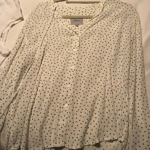 Rails white with black hearted blouse!